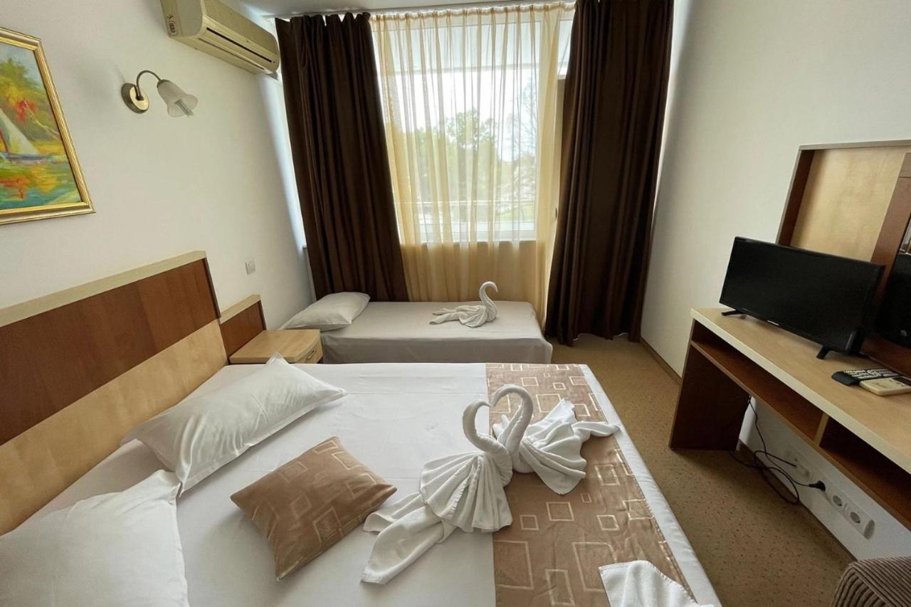 Miorita Hotel 3*